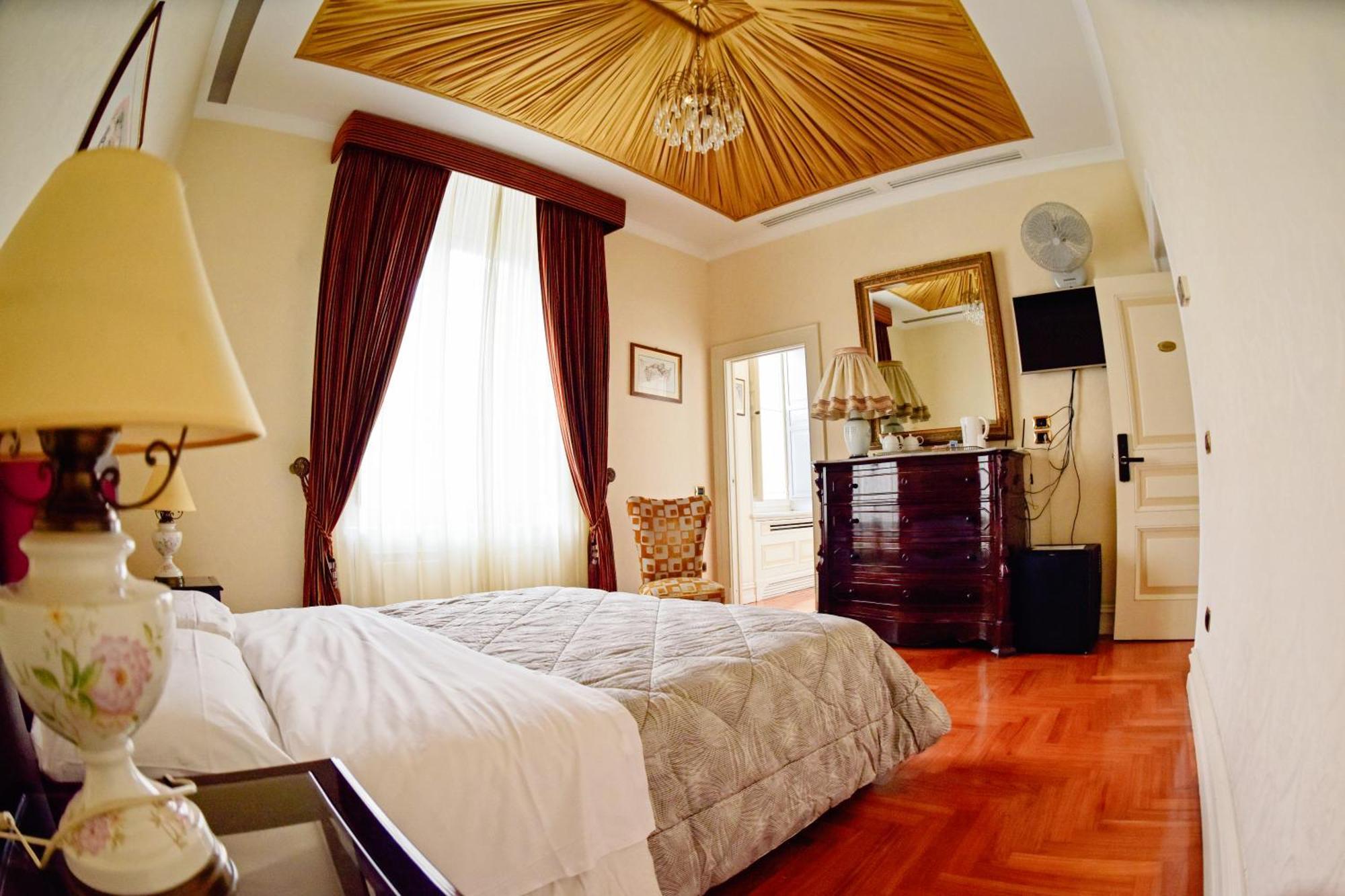 Al Centro Luxury Home Caserta Exteriér fotografie