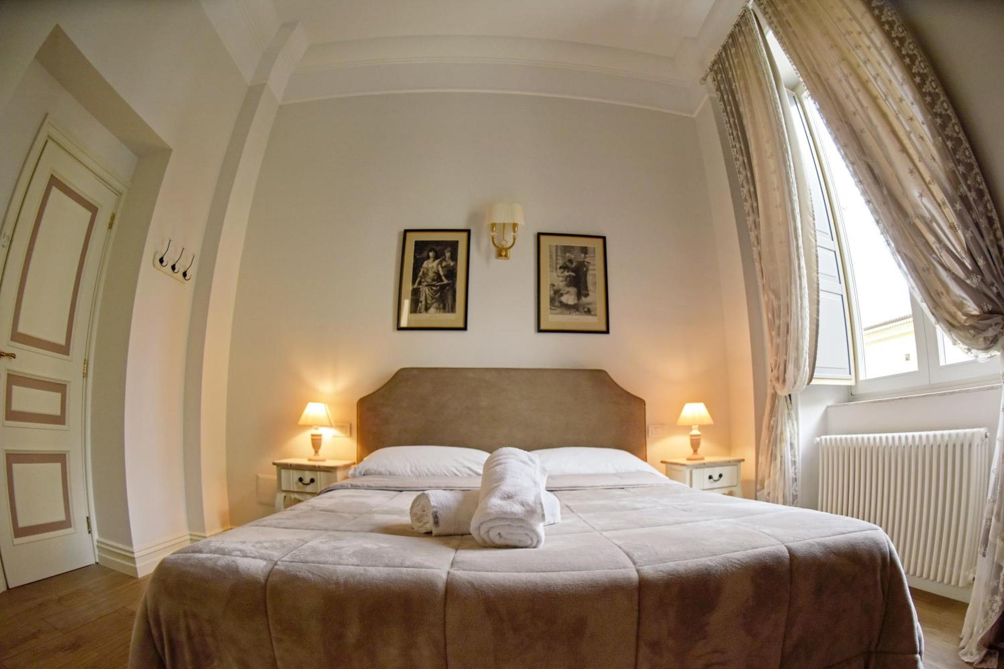 Al Centro Luxury Home Caserta Exteriér fotografie