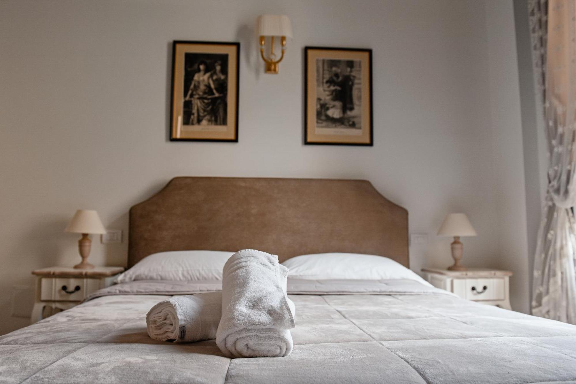 Al Centro Luxury Home Caserta Exteriér fotografie